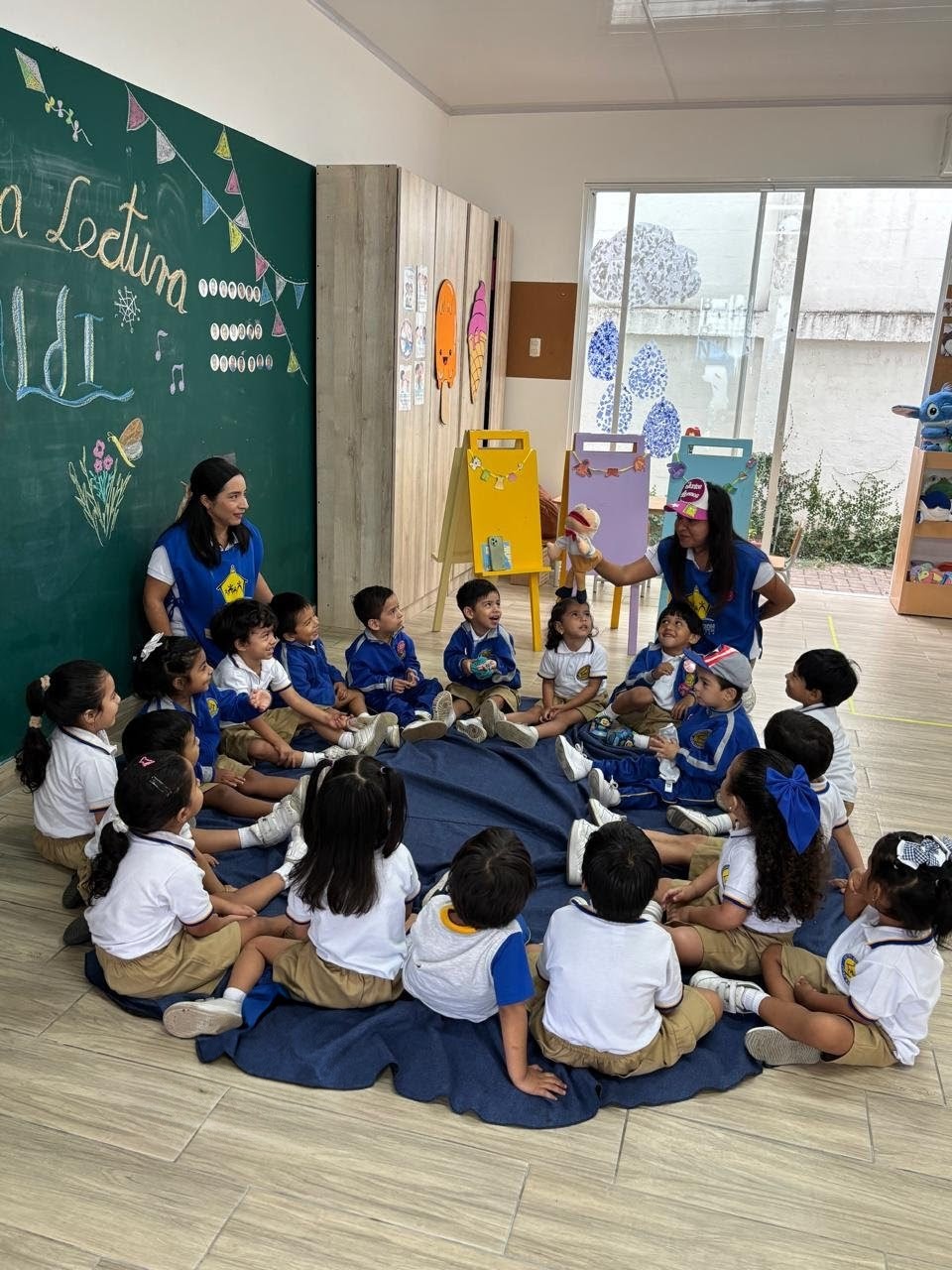 Estudiantes del Colegio José Kentenich